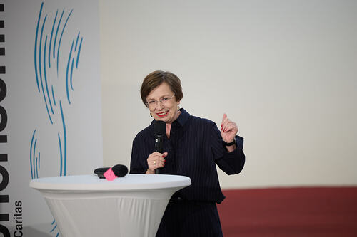 Caritas - Er?ffnung Kirchenschiff / Johannes Hloch