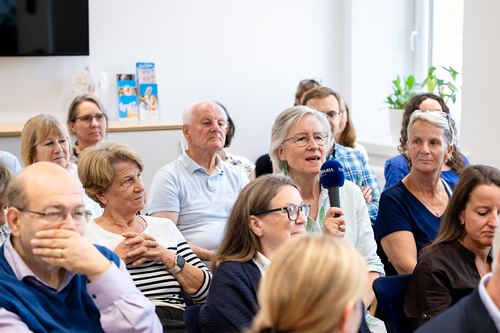 EB Grünwidl bei einer Livesendung Radio Maria / Erzdiözese Wien/ Schönlaub, Stephan Schönlaub EB Grünwidl bei einer Livesendung Radio Maria