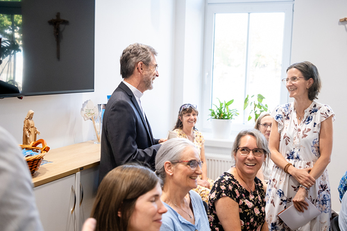 EB Grünwidl bei einer Livesendung Radio Maria / Erzdiözese Wien/ Schönlaub, Stephan Schönlaub EB Grünwidl bei einer Livesendung Radio Maria